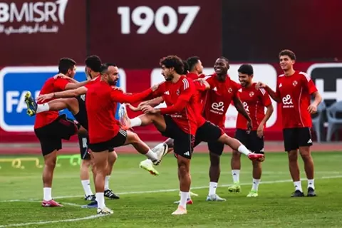 لقطات من تدريبات الأهلي الختامي قبل لقاء شبيبة القبائل (صور)